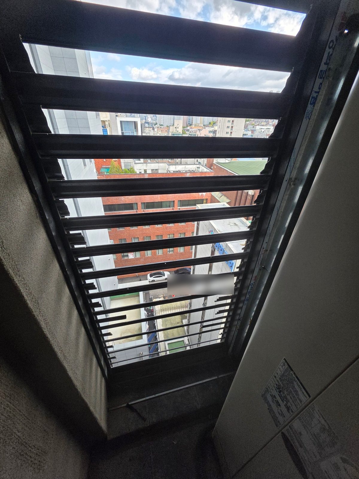 실외기실 산업용 환풍기 설치 전